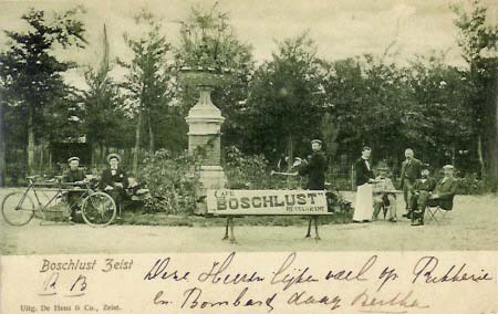 Cafe-restaurant 'Boschlust' bij de bloemenvaas aan de Boschlaan - Prins Hendriklaan; op de achtergrond staat nu Villa 'Laanzicht'; opname uit 1901